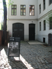 p052.jpg